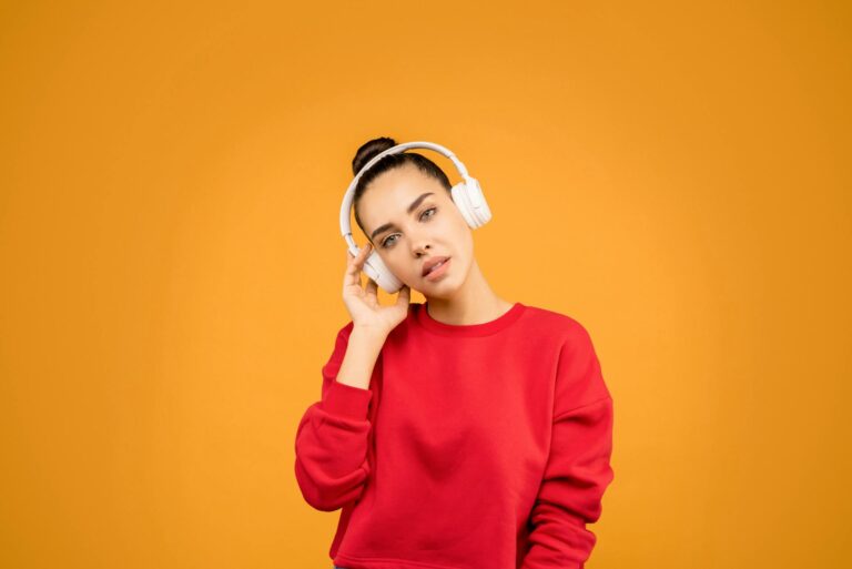 do wired earbuds emit radiation